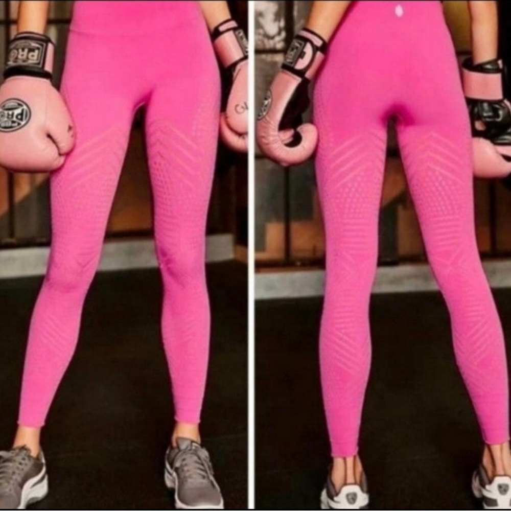 NWOT Free People High-rise Self Hem Ecology leggings in XS DYT 4 Neon Hot Pink!